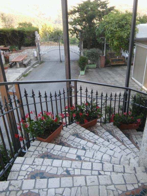 Parco Sogni D'Oro Aparthotel Montella Exterior photo